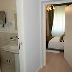 Les 7 Erica Hotel