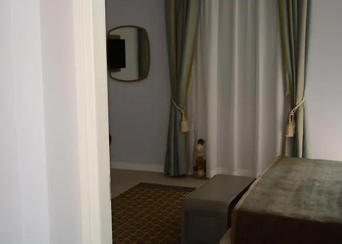 Les 7 Erica فندق غرادو