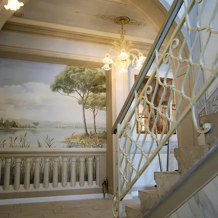 Les 7 Erica 4* غرادو