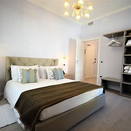 فندق Les 7 Erica غرادو