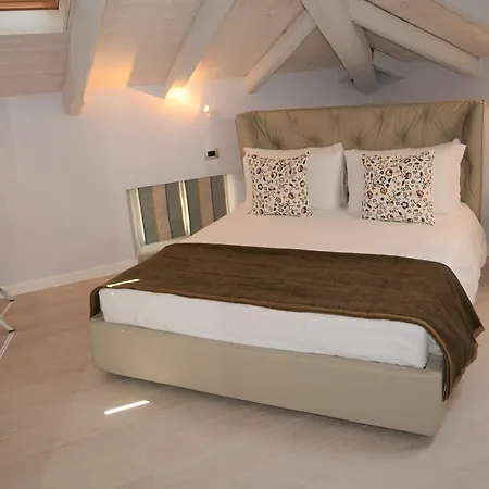 Les 7 Erica فندق