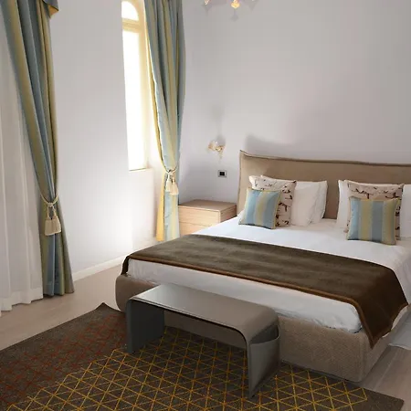 فندق Les 7 Erica 4*